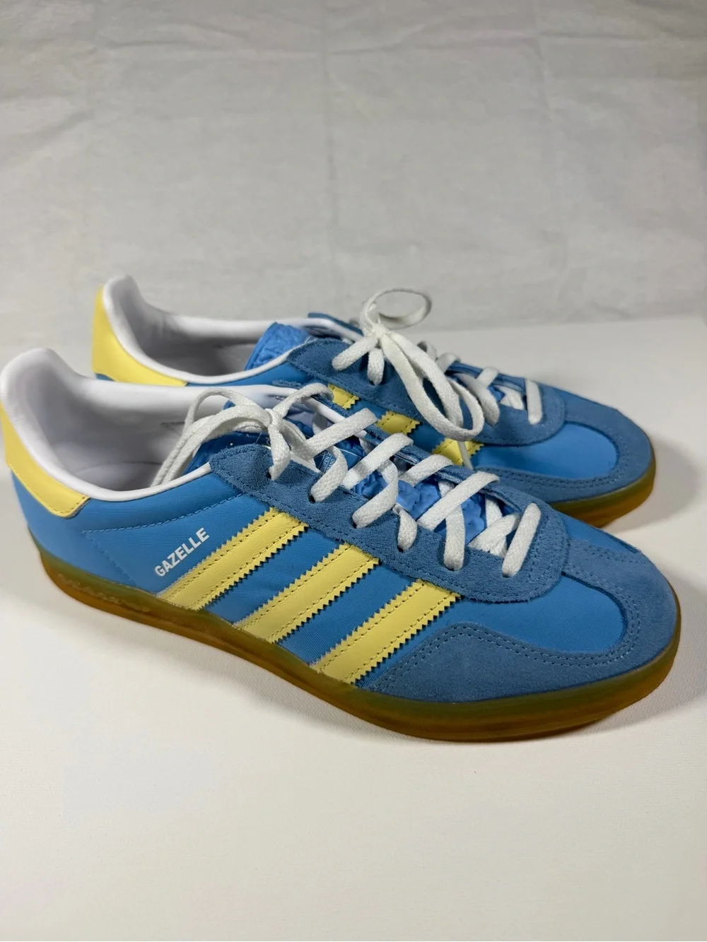 adidas Gazelle Blue & Yellow Low-Top Sneakers size 8